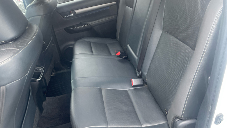 Toyota Hilux Diesel Invincible X D/Cab Pick Up 2.8 D-4D Auto